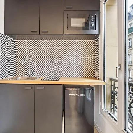 Arc De Triomphe Apartment *