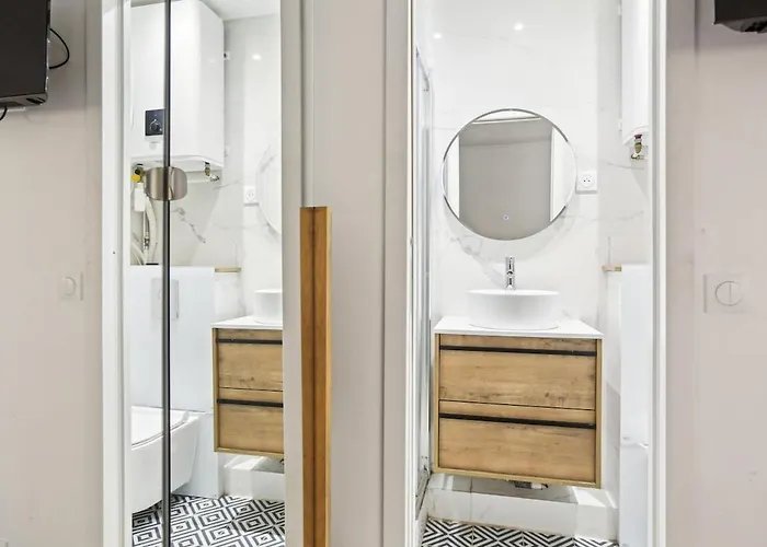 Arc De Triomphe * Paris