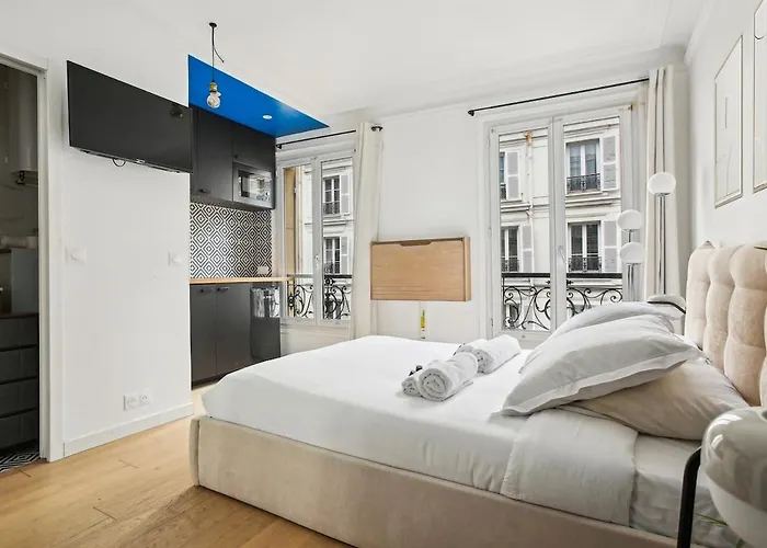 Arc De Triomphe Paris